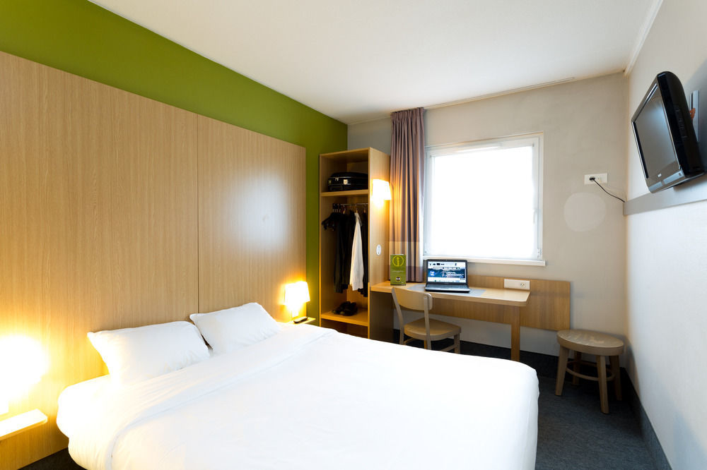 B&B Hotel Freyming-Merlebach Bagian luar foto
